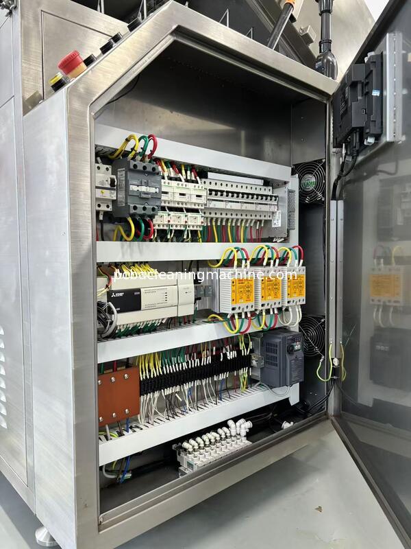 دستگاه تمیز کردن پالت با کنترل خودکار PLC با ظرفیت مخزن مایع 80L و زمان خشک شدن 5 تا 15 دقیقه مناسب برای انواع مختلف پالت