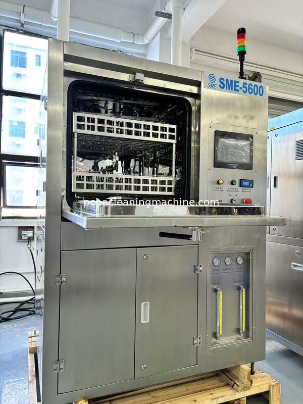 پاک کردن لکه ها از روی PCBA با استفاده از یک عامل تمیز کننده شیمیایی SME-5600T کاربرد اصلی: الکترونیک خودرو PCBA، PCBA نظامی، PCBA هوافضا، PCBA مخابرات، PCBA تجهیزات پزشکی، PCBA کنتورهای دیجیتال، PCBA ماشین